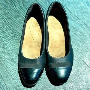 Clark’s Artisan Black Flats